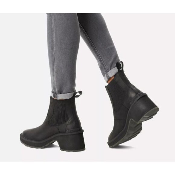 Sorel Hi-Line Heel Chelsea Black/Sea Salt Women's Ankle Boot Size 7.5 - Picture 1 of 12